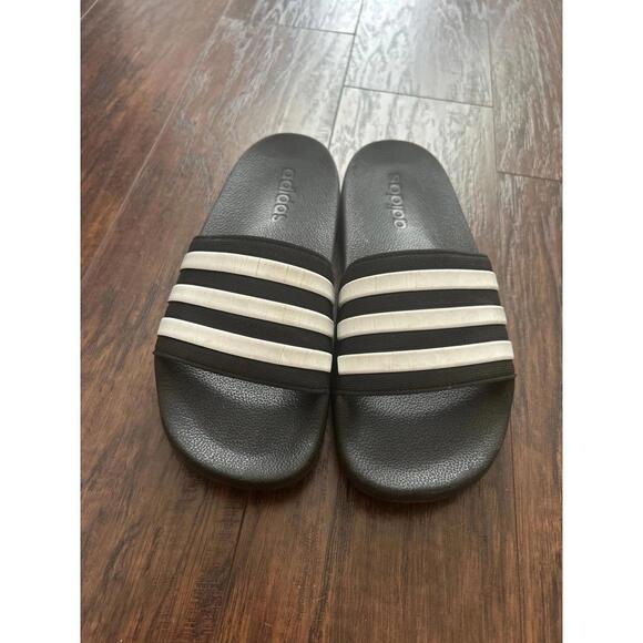 Adidas - Picture 2 of 5